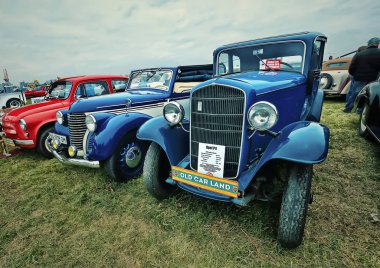 Kiev, Ukrayna - Ekim 2017: Vintage araba Opel 