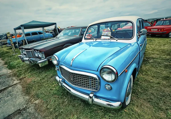 KYIV, UKRAINE - OCTOBER 2017: Vintage car Fiat is presented at the "Old Car Land" retro car festival in Kyiv. Photo in vintage style — Stock Photo, Image