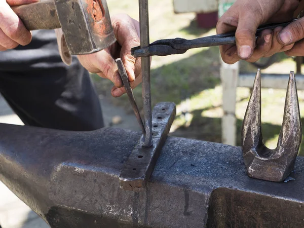 Blacksmith Forge Hammer Iron Anvil Detail Working Hands Daily Sunshine — Stock Photo, Image