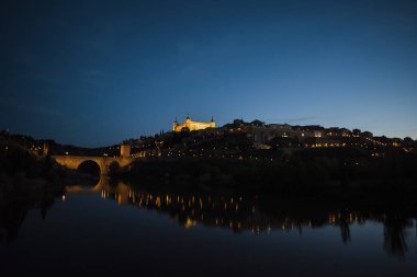 Tauedo gece görünümü