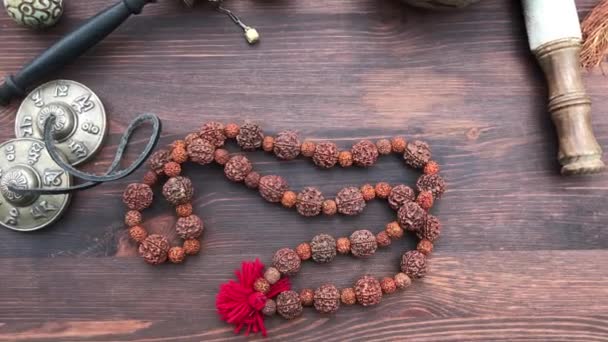 Rosário budista de meditação Rudraksha — Vídeo de Stock