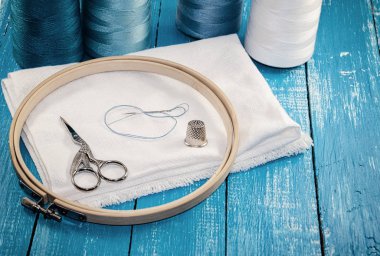 Nakış ve dikiş için beyaz bezle biriktiricileri yılında Konuları