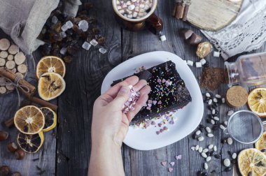 El sprinkles şeker kalpler parça 