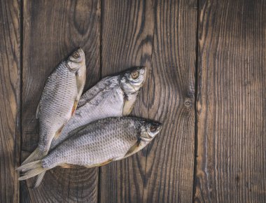 Üç roach Terazi ile balık 