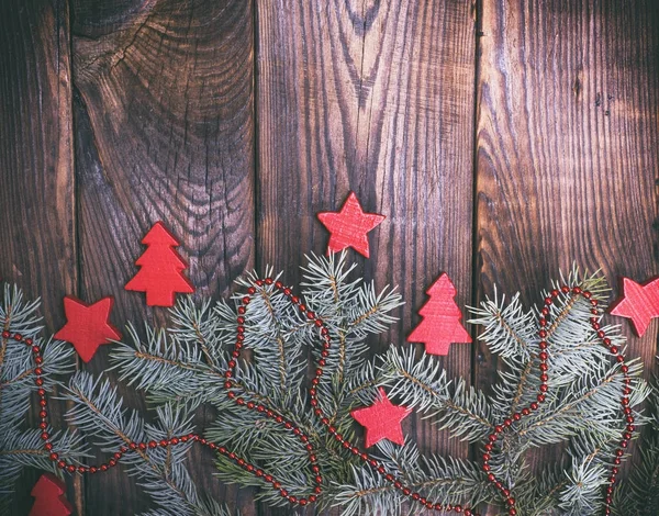 Ramo de abeto verde com decoração de Natal — Fotografia de Stock