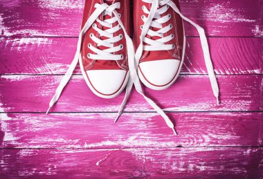 Kırmızı Tekstil Ayakkabı