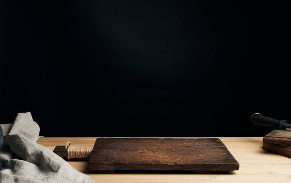 very old empty wooden rectangular cutting board