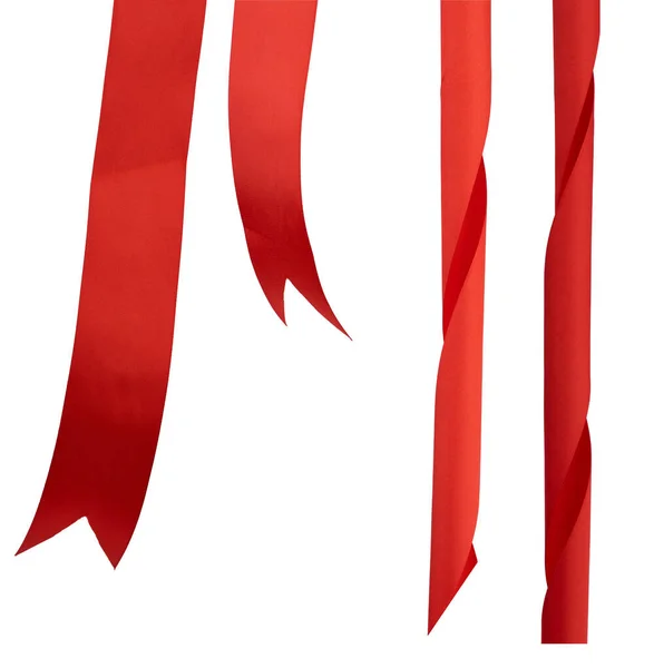 Різні кінці червоної шовкової стрічки ізольовані на білому тлі — стокове фото