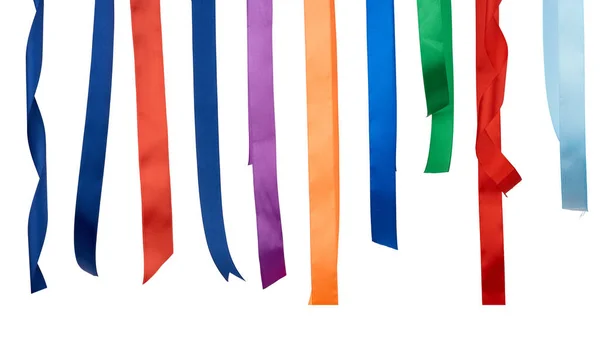 Nastri di seta multicolore isolati su sfondo bianco — Foto Stock
