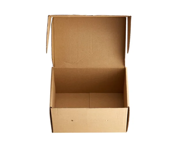 Boîte cartonnée rectangulaire ouverte marron pour le transport de marchandises — Photo