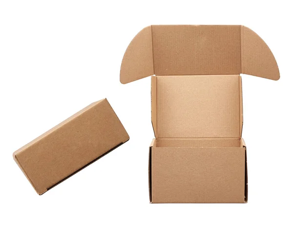 Boîte rectangulaire en carton marron pour le transport de marchandises — Photo