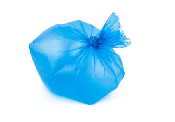 Прозрачный Синий Пластиковый Мешок Мусора Надутый Завязанный Узлом Мешок Изолированный — стоковое фото
