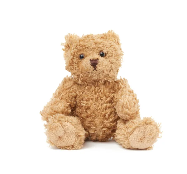 Niedlicher Kleiner Brauner Teddybär Spielzeug Sitzt Auf Weißem Hintergrund Nahaufnahme — Stockfoto