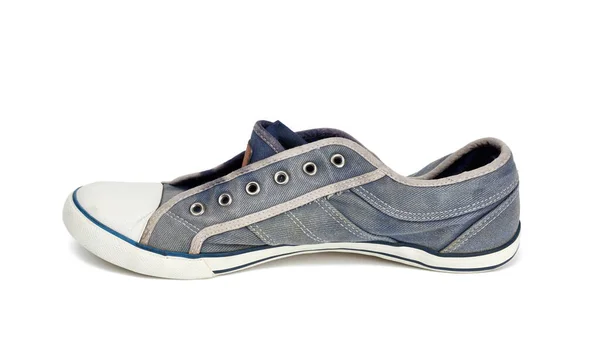 Παλιά Φθαρμένα Μπλε Ανδρικά Αθλητικά Παπούτσια Χωρίς Κορδόνια Απομονωμένα Λευκό — Φωτογραφία Αρχείου