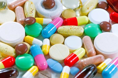 Vitaminler, omega 3, balık yağı, diyet ek ve tabletler 