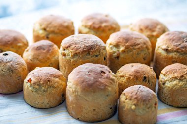 Paskalya, Paskalya kek veya Paskalya ev yapımı ekmek