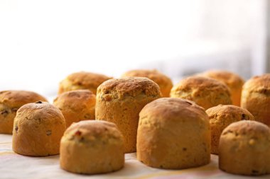 Paskalya, Paskalya kek veya Paskalya ev yapımı ekmek