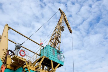 nehir vinç Nehri yakınında