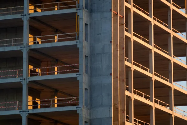 multifstorey arabalar için otopark inşaatı