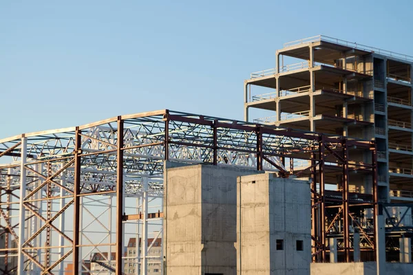 multifstorey mağazasında inşaatı