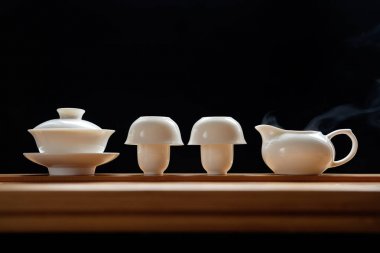 çay töreni bambu masaya ayarla