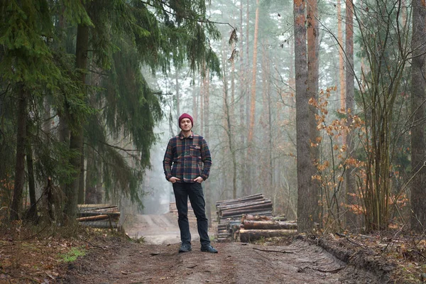 Caucasian Man Has Walk Foggy Forest — Stock Photo, Image