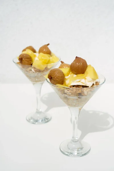Мороженое Мюсли Манго Инжир Десерт Завтрак — стоковое фото