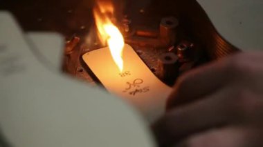 Çalışan lazer işaretleme ayakkabı tabanı için yapmak