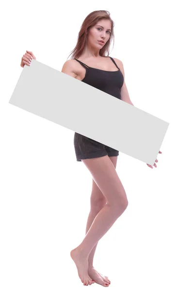 Mulher posando com grande placa de identificação isolada no fundo branco — Fotografia de Stock