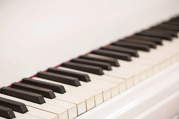 Клавіші для фортепіано, вид зверху — стокове фото