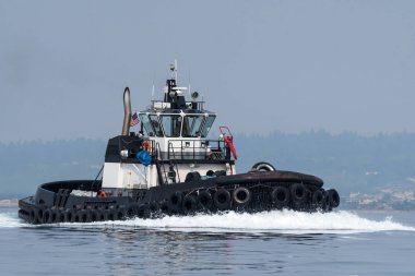 Okyanus gidiş Tug Puget Sound üzerinde çalışmalar devam etmektedir