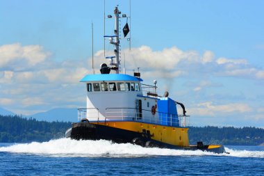 Okyanus gidiş Tug Puget Sound üzerinde çalışmalar devam etmektedir