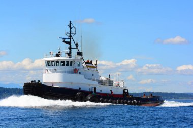 Okyanus gidiş Tug Puget Sound üzerinde çalışmalar devam etmektedir