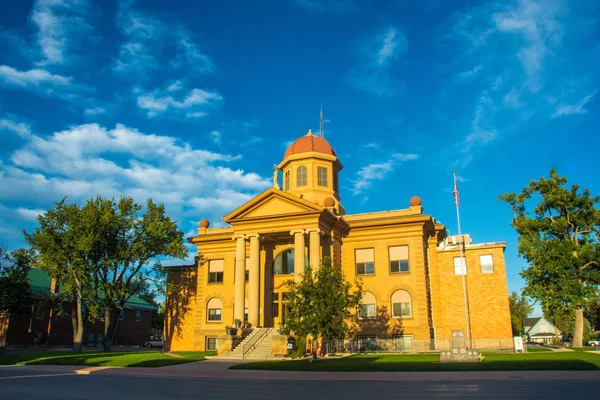 Ayuntamiento histórico en el centro de Belle Fourche, Dakota del Sur — Foto de Stock