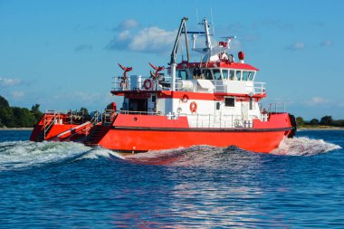 Fireboat devam