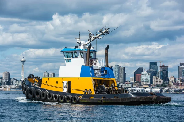 Remolcador en Elliott Bay — Foto de Stock