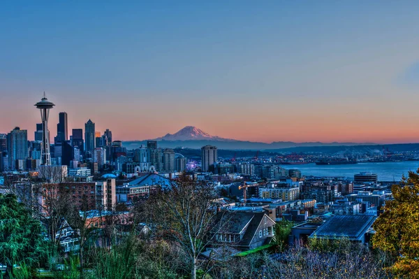HDR di Seattle al tramonto dalla Regina Anne Hill — Foto Stock