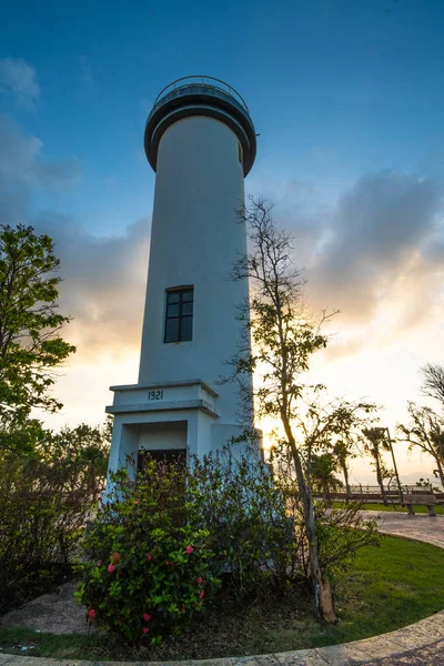 Leuchtturm bei faro punta higuera, pr — Stockfoto