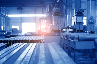 Tersanede demir atölyesi.