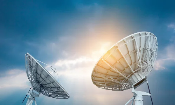 Noche Ciudad Fondo Gran Antena Satélite —  Fotos de Stock