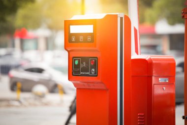 Otoparkta bariyer var.