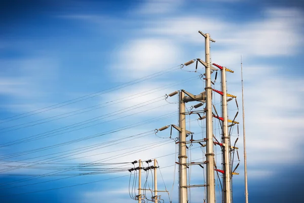 Hoog Voltage Power Assortiment Grijs Metalen Prop Met Vele Draden — Stockfoto