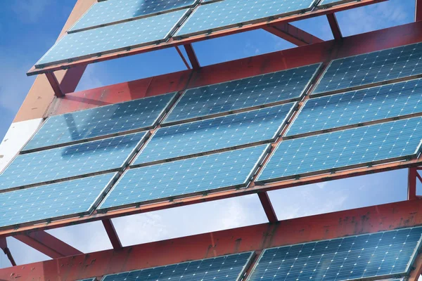 Kraftwerk Nutzt Erneuerbare Solarenergie Mit Sonne — Stockfoto