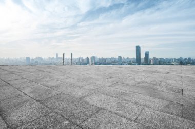 Cityscape ve Chongqing görünümünde boş yerden bulut gökyüzünde manzarası