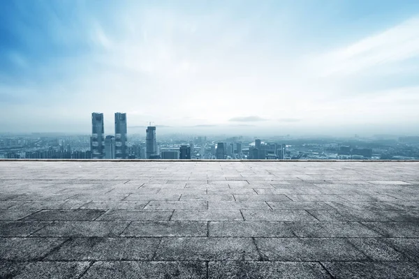 Cityscape ve Hangzhou boş tuğla yerden manzarası