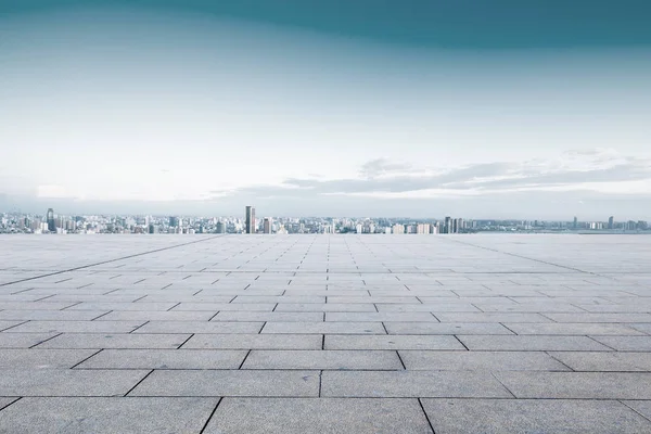 Cityscape ve Chongqing görünümünde boş yerden bulut gökyüzünde manzarası