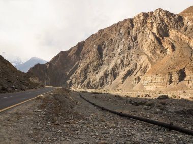 Eski İpek yolu Pakistan Karakurum karayolu boyunca