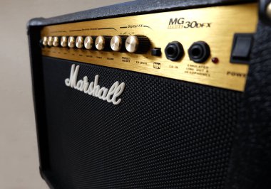 Marshall 30dfx amplifikatör