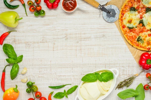 Kopyalama alanı kare Pizza ve sebze ile