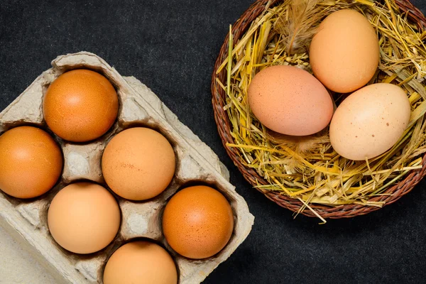 Organické Kuřecí vejce — Stock fotografie